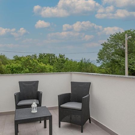 Apartman Marija 218 Рисика Екстериор снимка