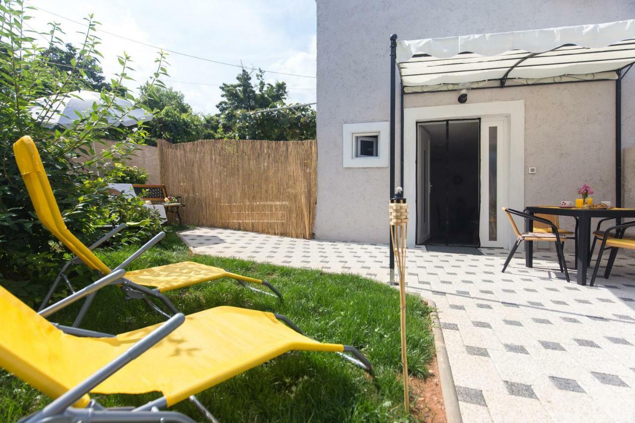 Apartman Marija 218 Рисика Екстериор снимка
